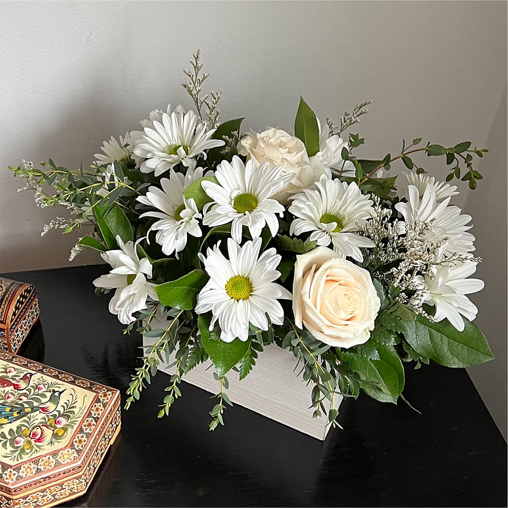 Fresh Linen Box Bouquet – FORGET ME NOT FLOWERS & GIFTS, Walnut Creek CA