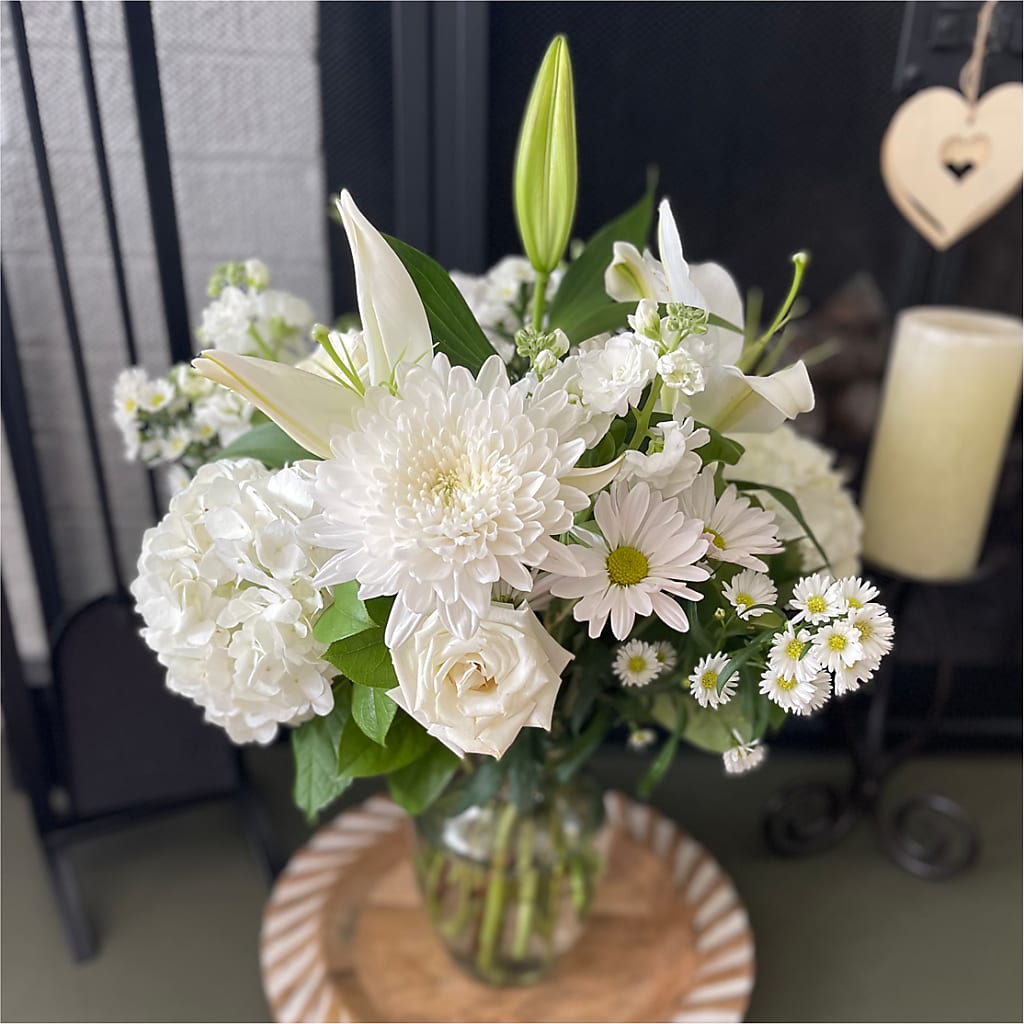 Classic Ivory – A Florist Original – FORGET ME NOT FLOWERS & GIFTS, Walnut Creek CA