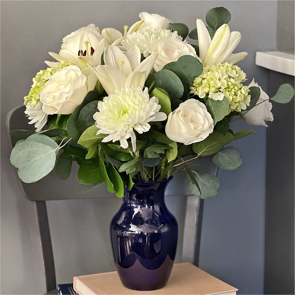 Snowy Dreams Bouquet – FORGET ME NOT FLOWERS & GIFTS, Walnut Creek CA